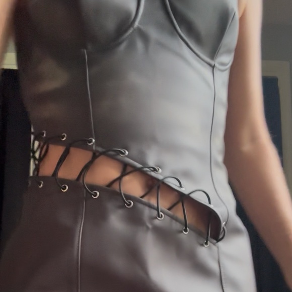 Heat Reactive Dress 🔥 - Picture 14 of 14